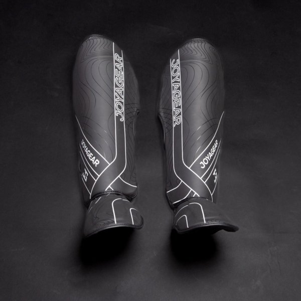Caneleira Joya Essential de Kickboxing Preto-Branco