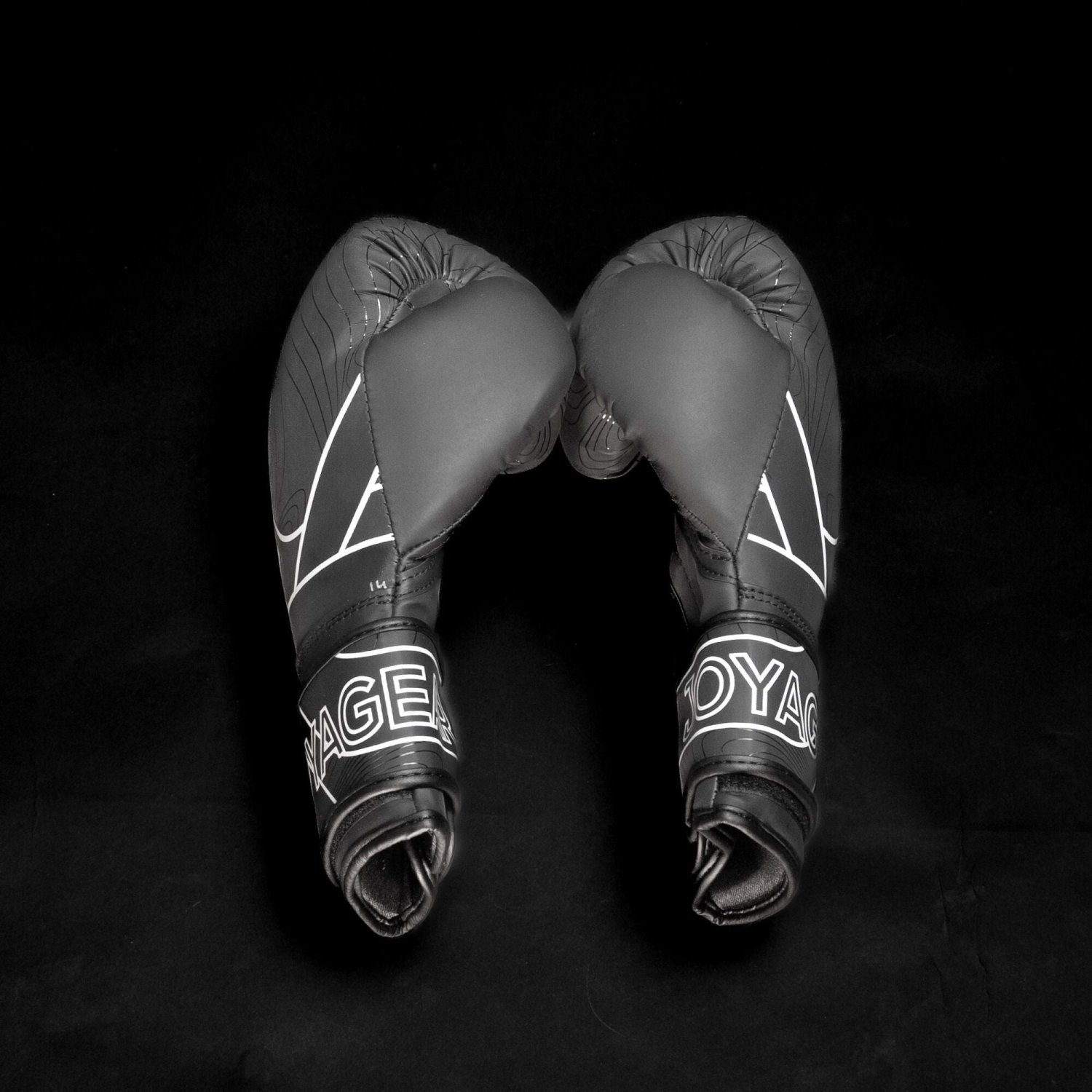 Luva de Kickboxing Joya Essential Preto-Branco - Imagem 3