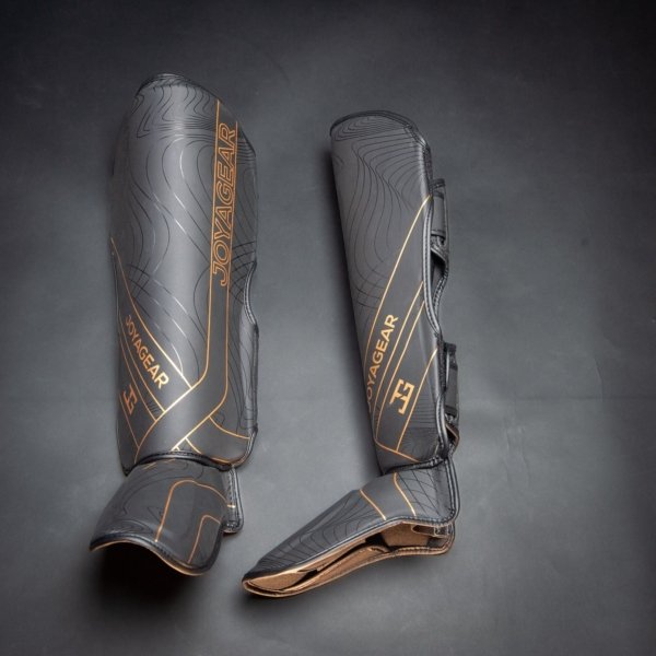 Caneleira Joya Essential de Kickboxing Preto-Dourado