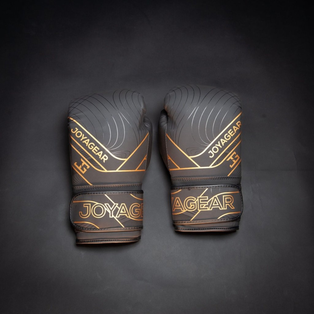 Luva de Kickboxing Joya Essential Preto-Dourado - Imagem 4